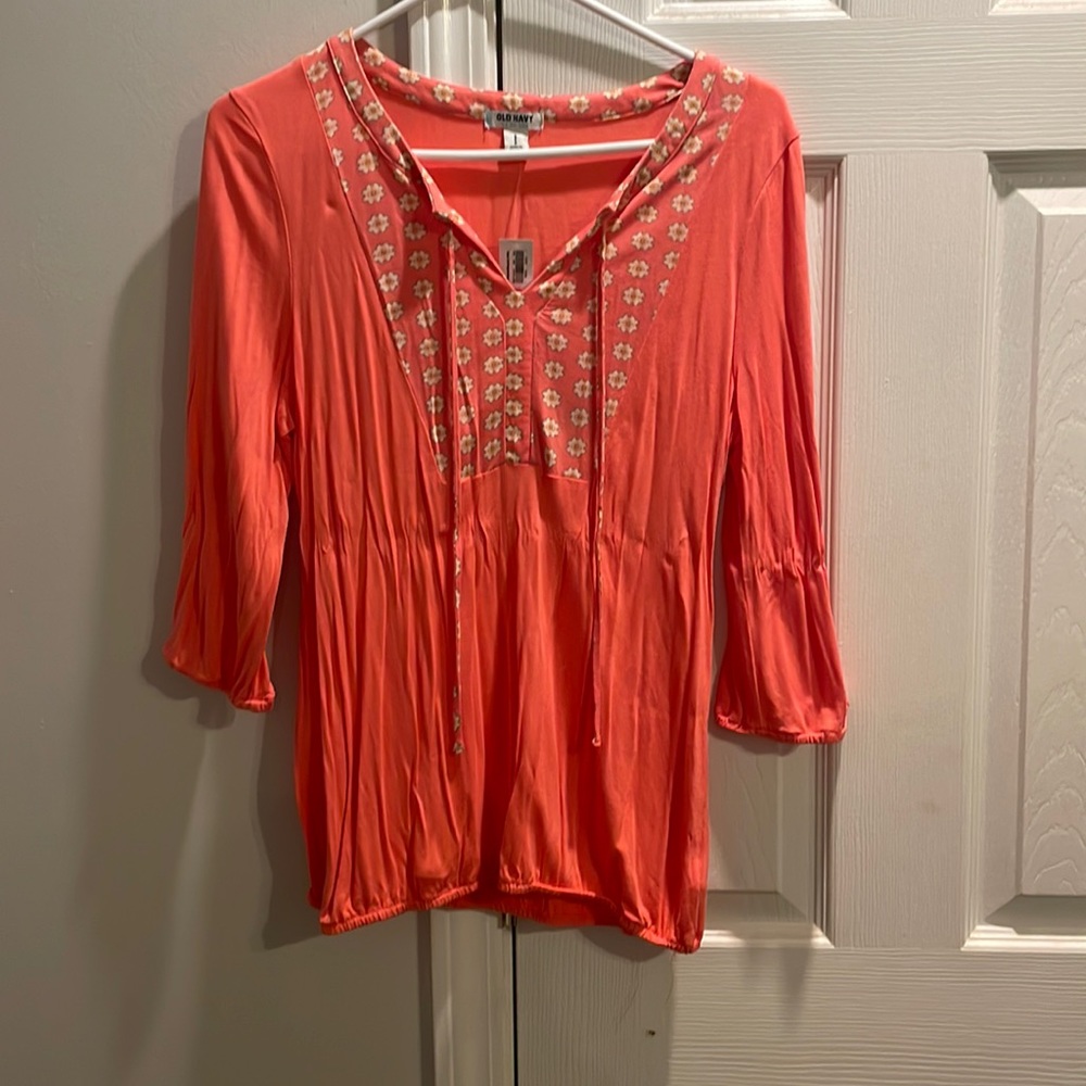Old Navy peach color top